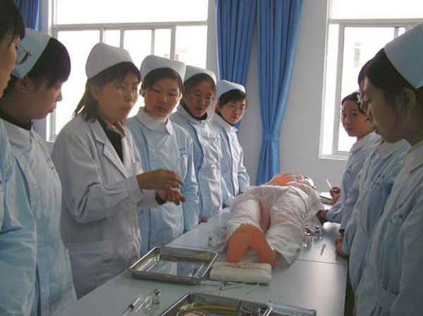 临床实践护士练习代妈导尿